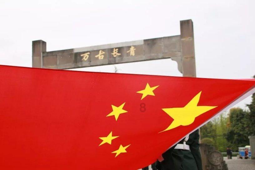 不久前的杭州残亚会上,一幕场景让无数网友泪目。 盲人运动